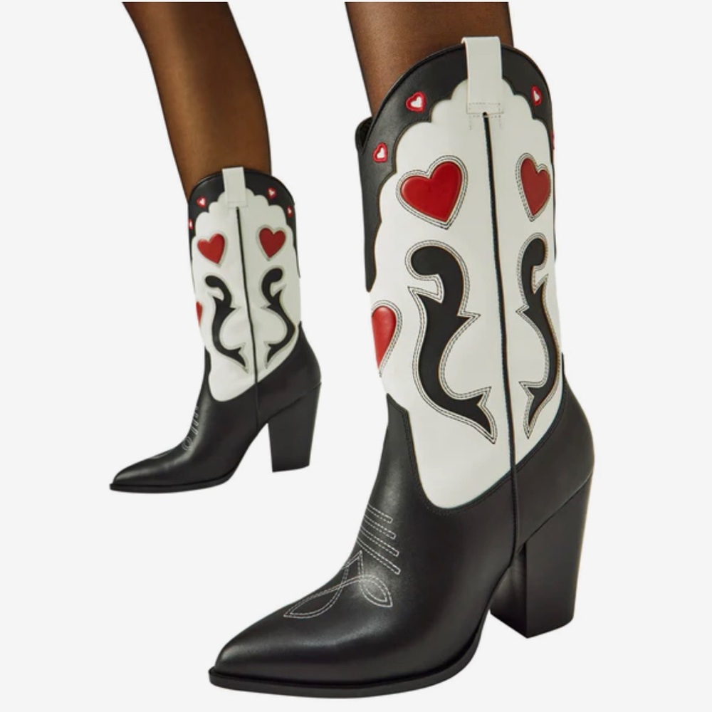 Lovestruck Cowboy Boots!